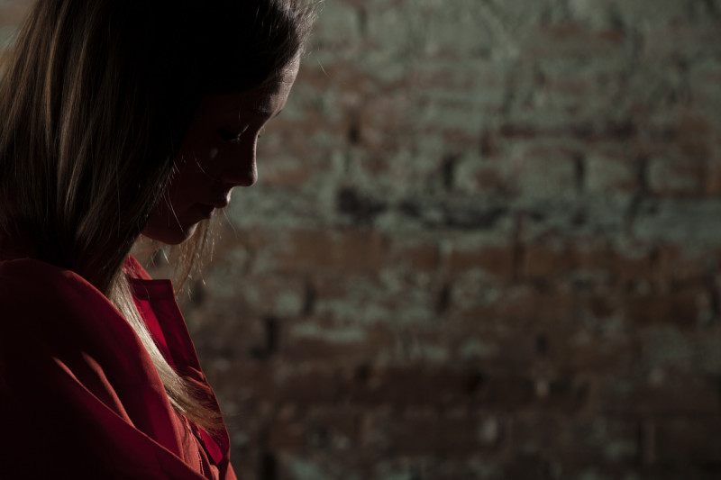 The Confidence Crisis: Why Women Feel Unwanted and Men Feel Undateable